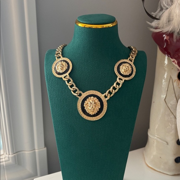 Jewelry - Very nice necklace